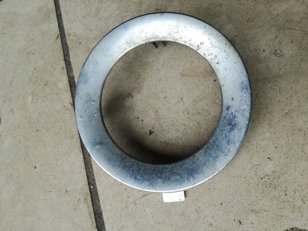 фото №10, Subaru forester iii 2008 - 2011 rok рамка противотуманной фары