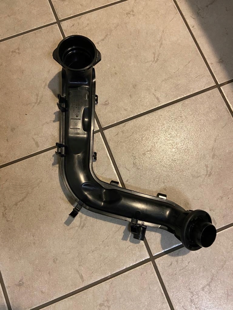 фото №1, Audi vw seat труба повітрозабірник повітря 82a 05c145673b