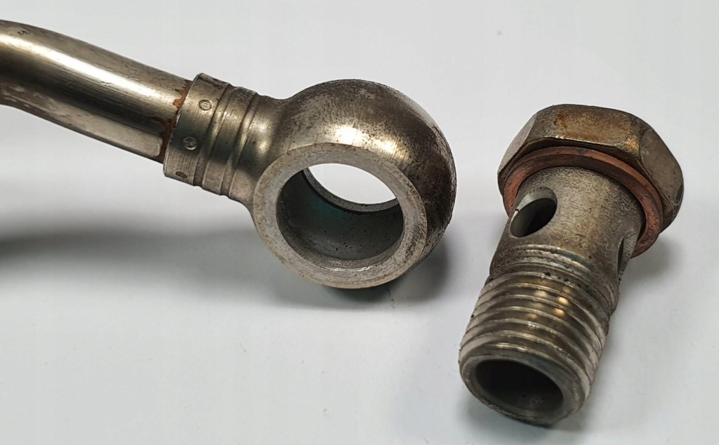 фото №2, Труба трубка масла турбины bmw 5 f10 4.4 v8