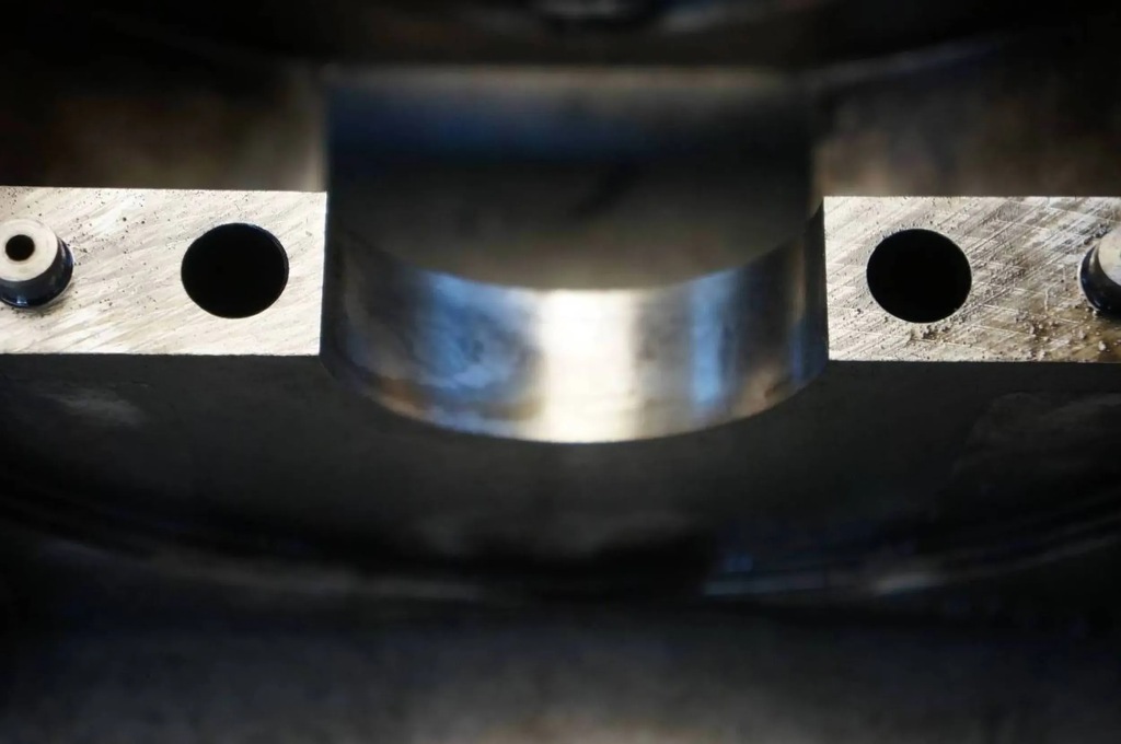 фото №6, Основание вала коленчатого блок двигателя citroen berlingo i lift 1.6 hdi 9hw