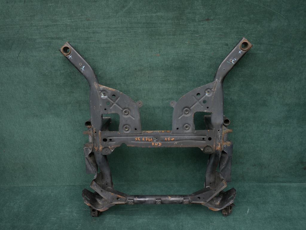 фото №1, Подрамник pod двигатель болты jaguar xe xe-r xe-s x760 15