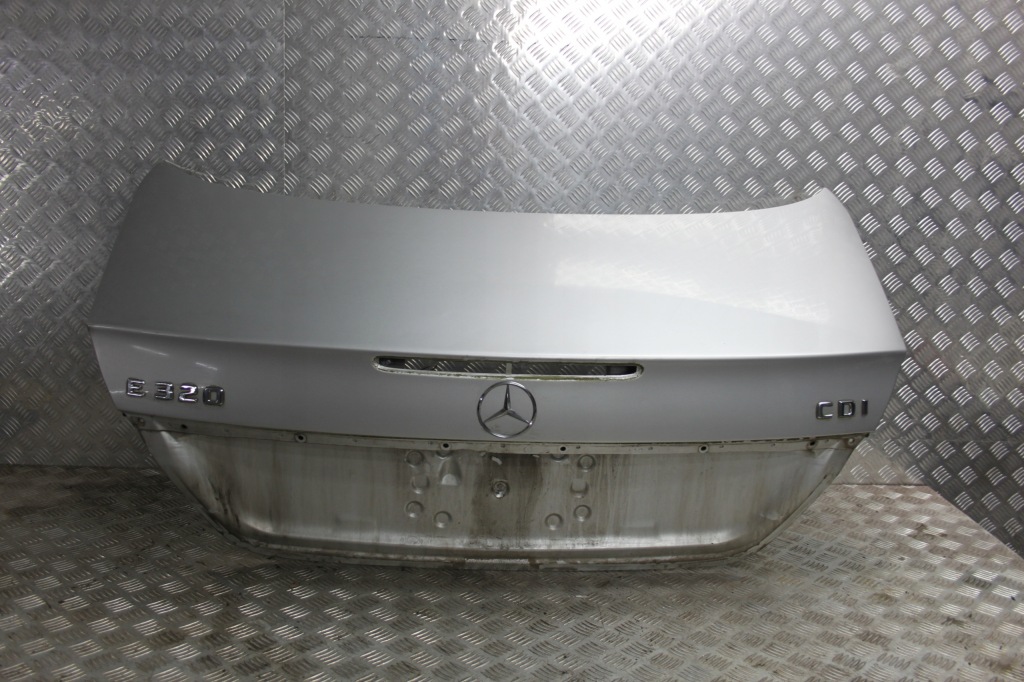 фото №1, Mercedes e w211 крышка багажника багажника 744 sedan
