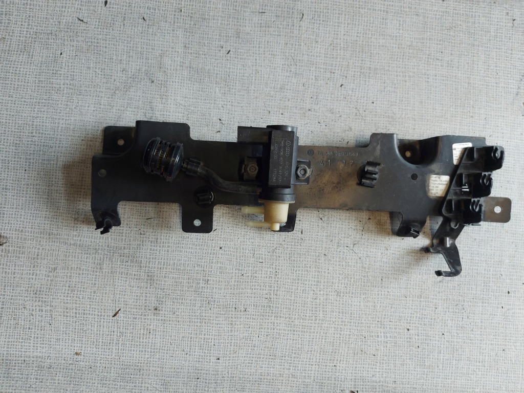 Купить Vw t6 молдинг клапан вакуумa 7e0129456af 1k0906627a