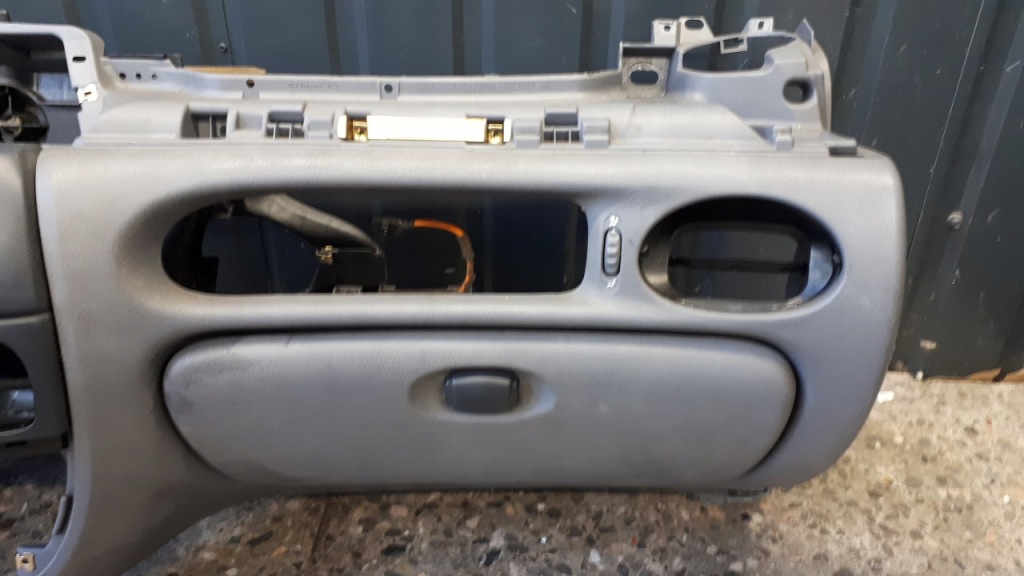 фото №2, 7700839268 панель приладів панель приладів консоль renault megane i