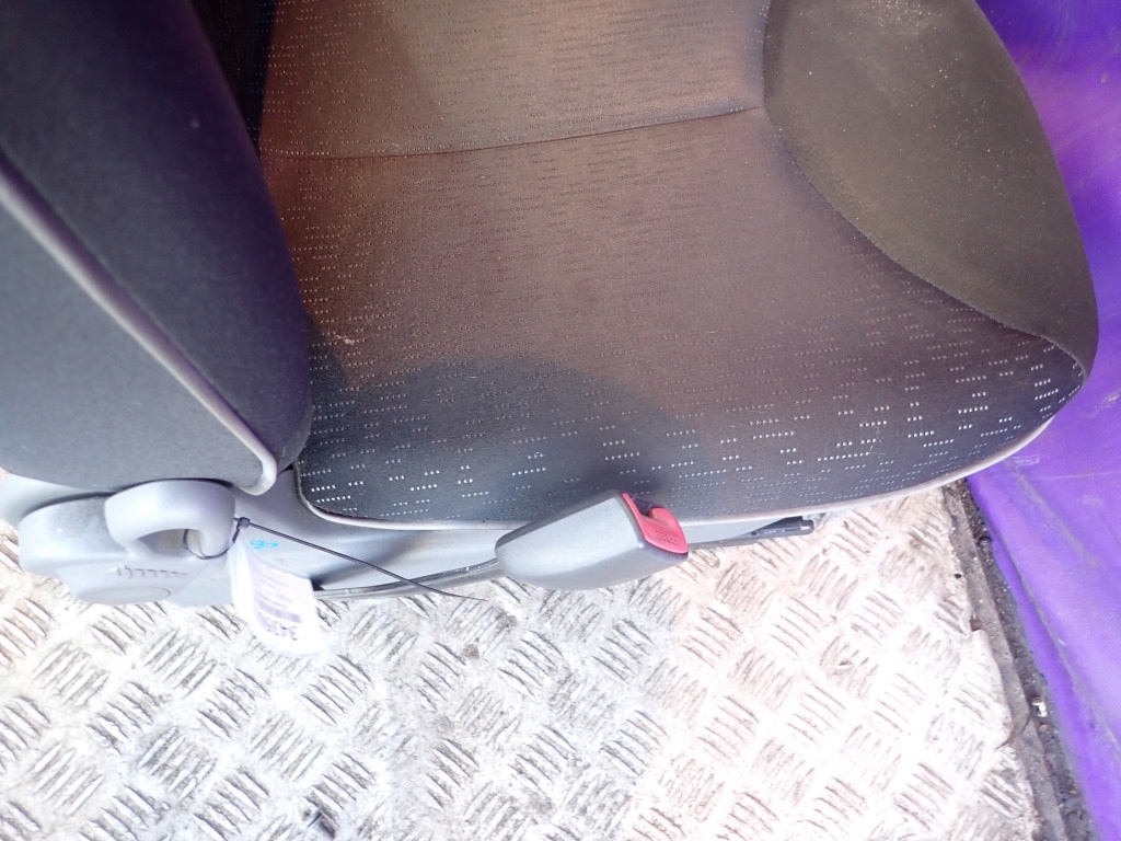 фото №9, Peugeot 107 c1 i eu 5d сиденья комплект перед правый левый водителя заднее сиденье