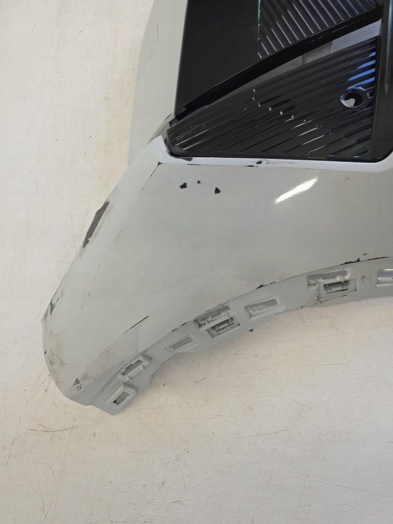 Бампер правая  перед peugeot 408 2 22- 9844514980 Киев