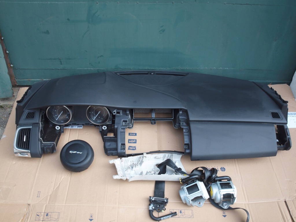 Купить Jaguar e-pace подушка безопасности приборная панель панель  ремни оригинал