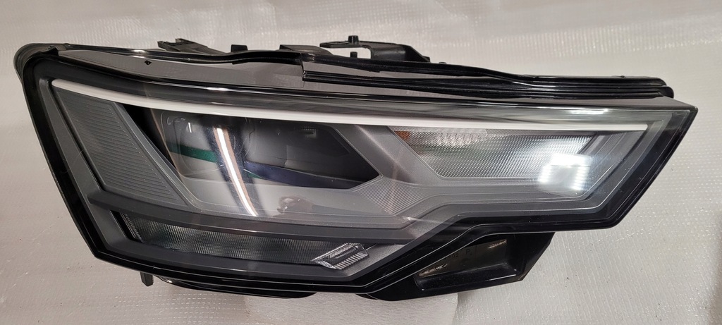 фото №1, Audi a6 c8 лампа full led правая 4ko941035