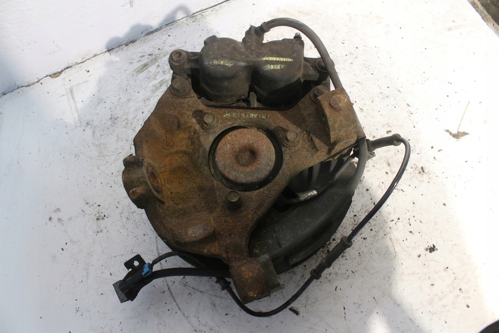 фото №7, Поворотный кулак ступица левый перед cadillac escalade 05r