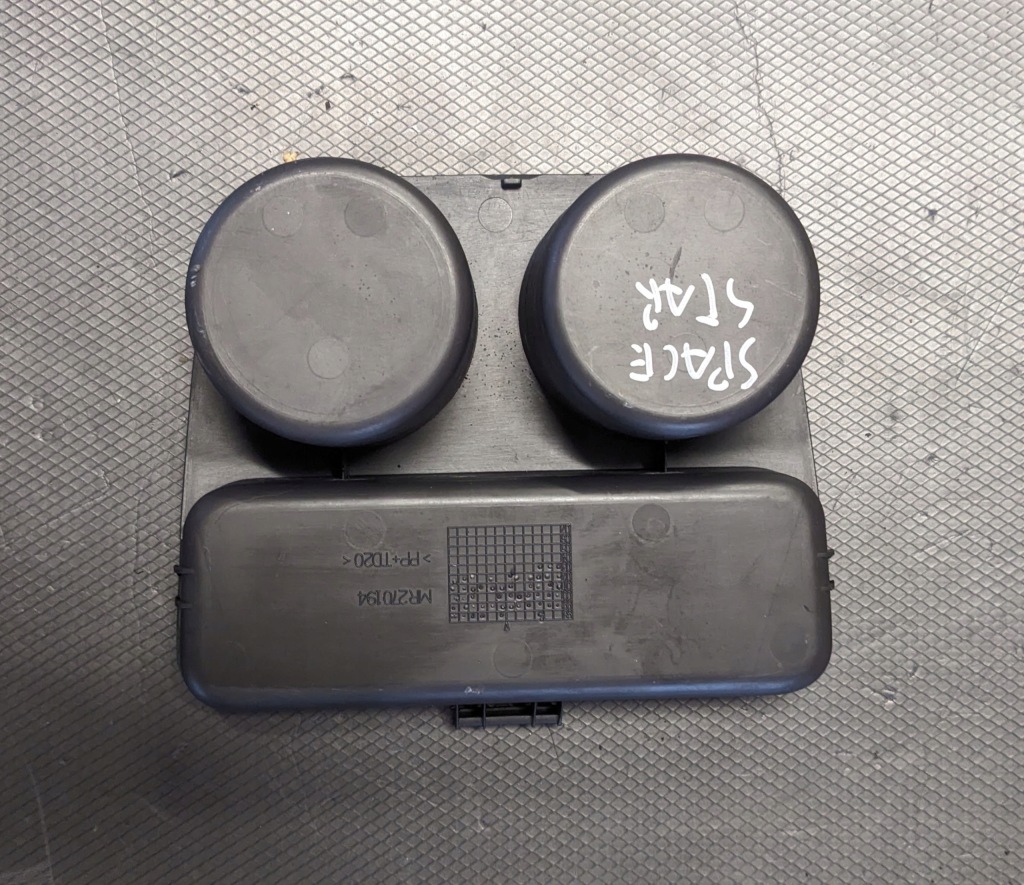 фото №1, Вкладыш бардачок na кружки space star mr270194 98-05