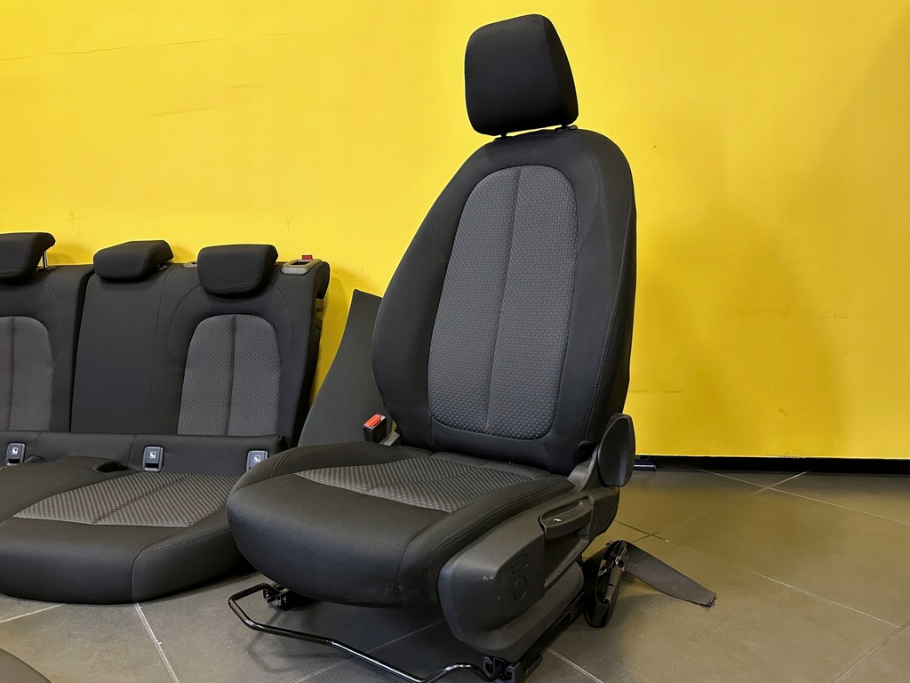 фото №4, Bmw 1 f40 сиденья заднее сиденье обшивки середина салон europa