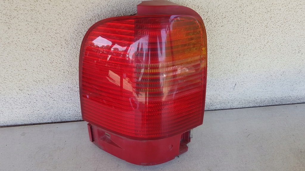 фото №1, Лампа задня задня ліва vw sharan i lift
