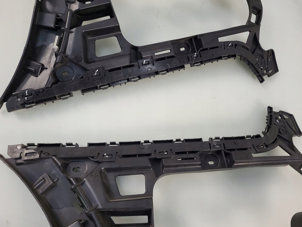 фото №10, Vw passat cc b7 lift напрямна бампера задня напрямні кронштейн кріплення комплект