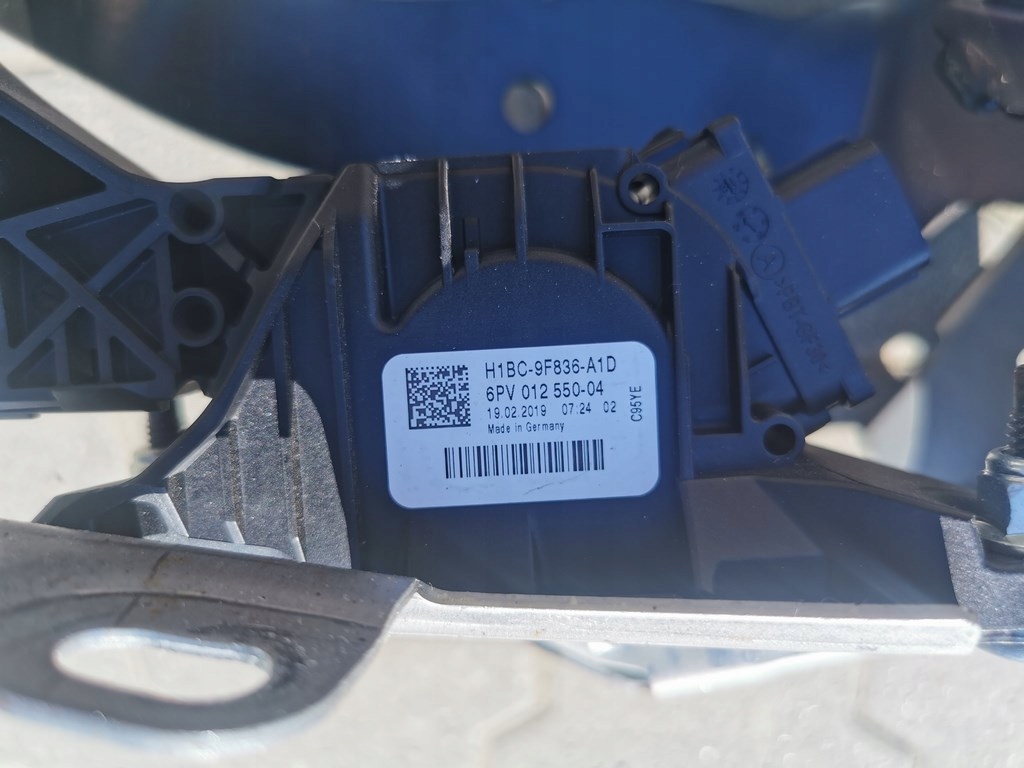 фото №5, Ford fiesta mk8 1.0 ecoboost 2017-22r- педали kpl.