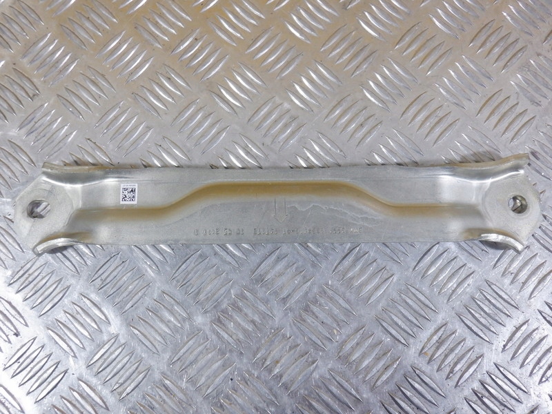 фото №3, Распорка поперечина bmw x1 f48 6858416