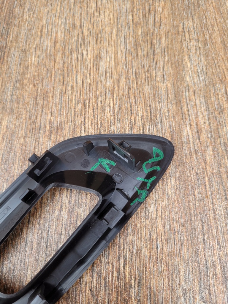 Купить Opel astra k v 16 заглушка бампера универсал 39049979