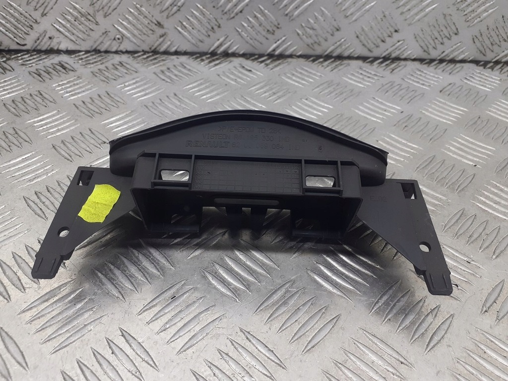 фото №3, Рамка дисплея renault clio ii 1.2 8200069064