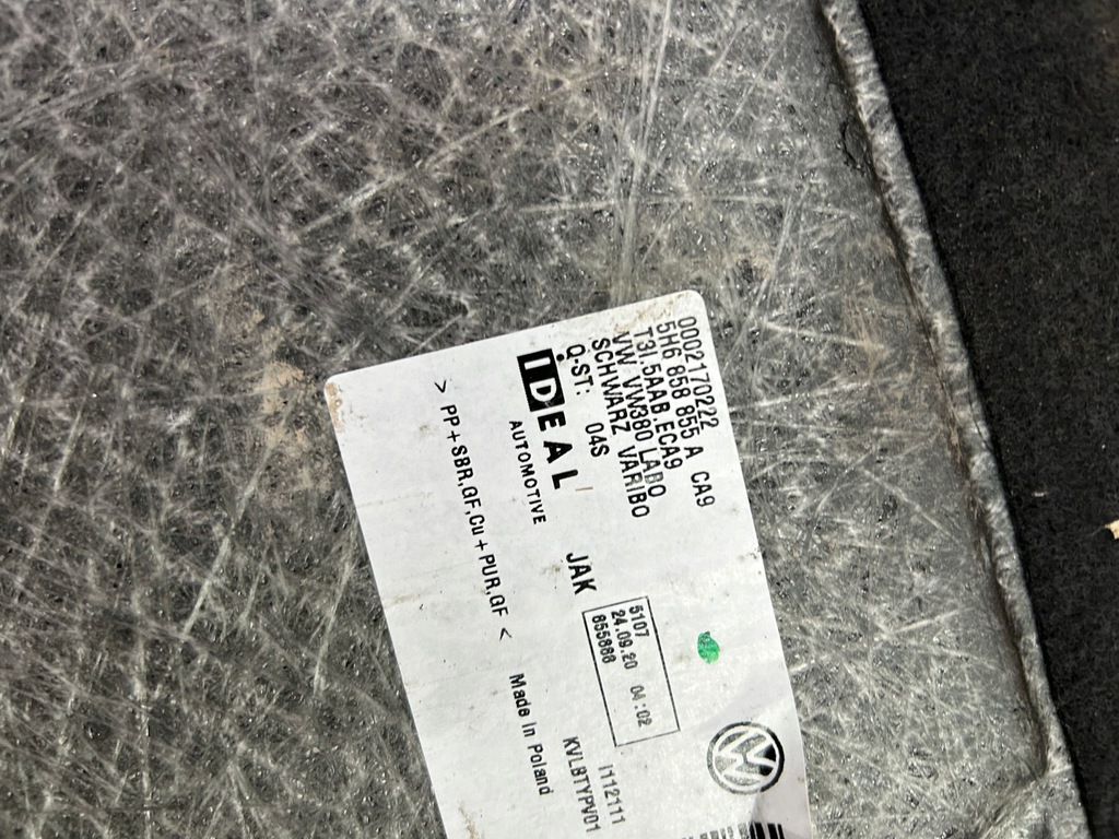 фото №6, Vw golf 8 20r приборная панель багажника 5h6858855a