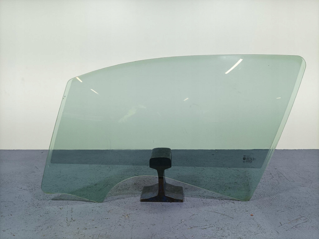 фото №1, Opel ampera стекло дверь перед передняя левая 12r