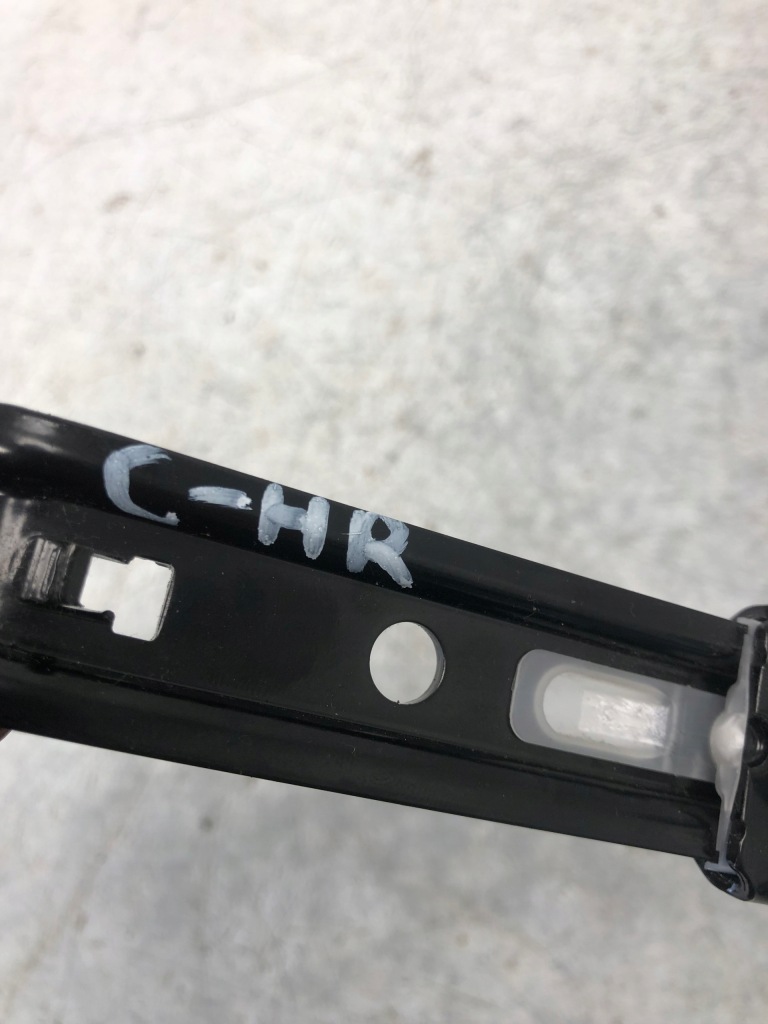 фото №5, Регулювання поперечина toyota chr c-hr