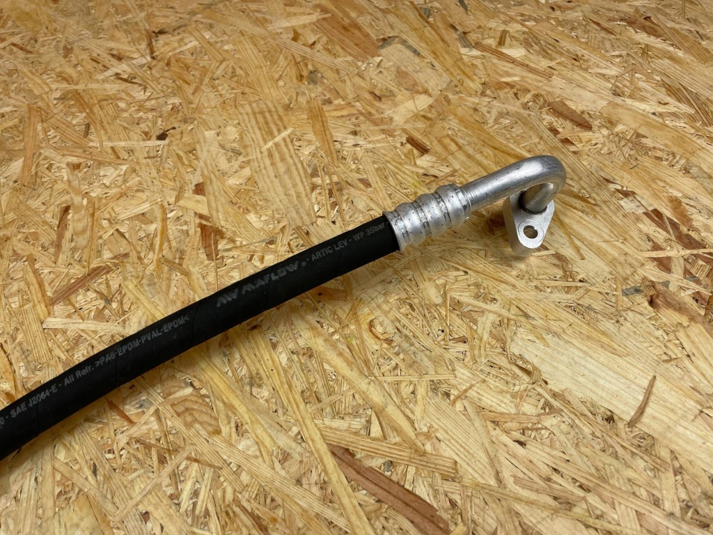 Патрубок трубка шланг кондиціонера mercedes eqa eqb w243 h243 a2438306300 Київ