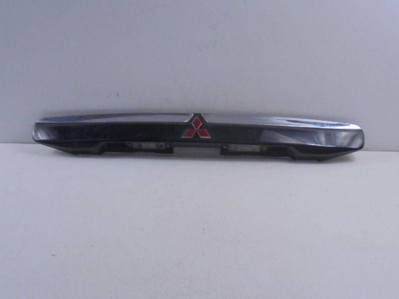 фото №12, Mitsubishi space star i накладка молдинг крышки задняя