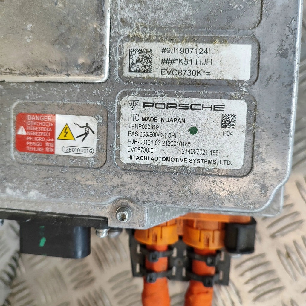 фото №10, Porsche taycan 9j1 2021 инвертор / преобразователь напряжения