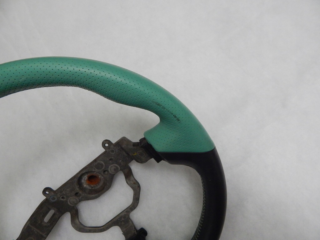 фото №6, Toyota yaris i przed liftem - повітропровід шкіра