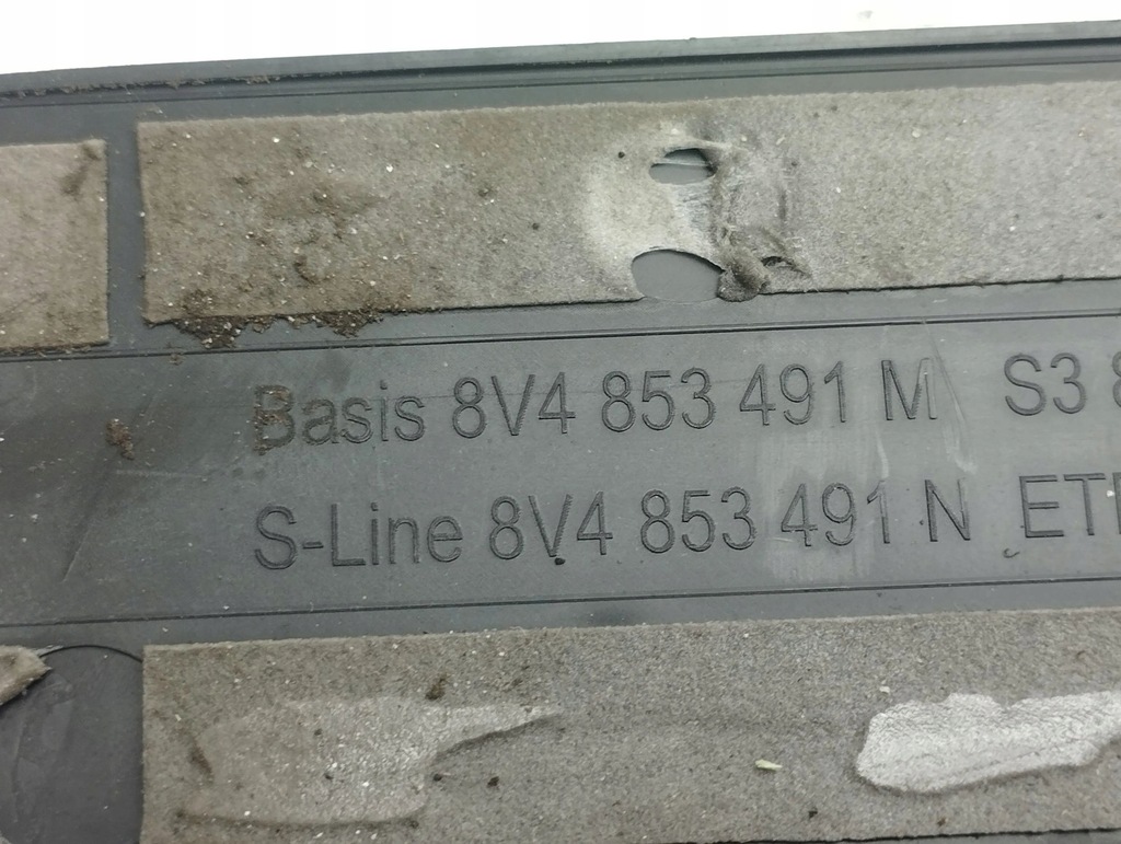 фото №12, Audi a1 2019 комплект молдинг порог передняя