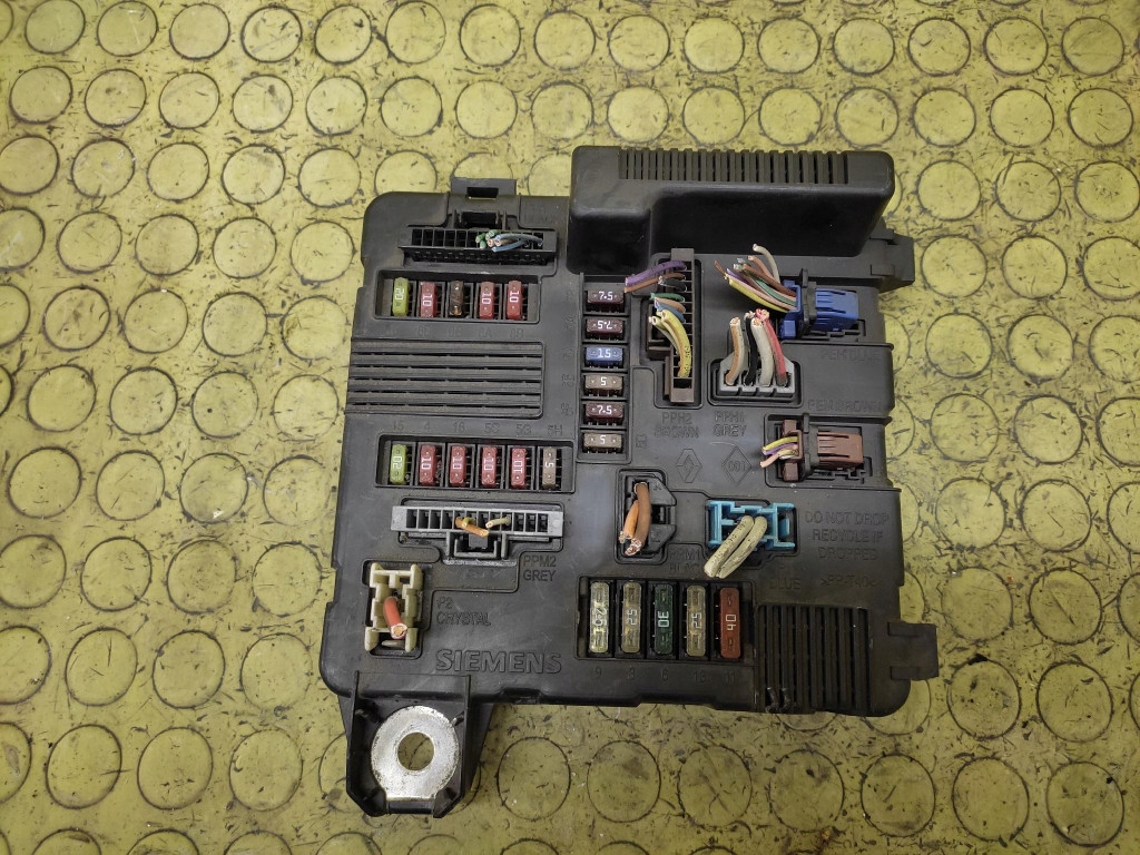 Купити Renault megane 2 модуль upc 8200306033a