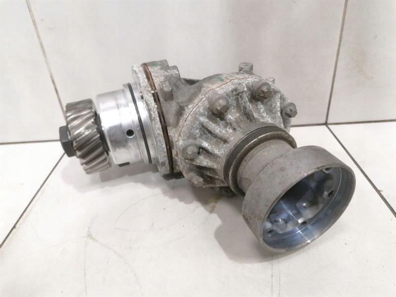 Купити Mercedes a45 amg w176 передня частина diff a2462800300 диференціал power take off
