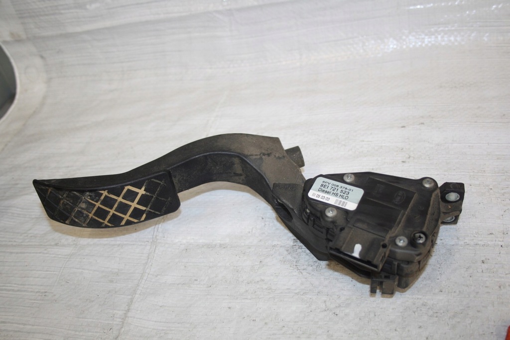 фото №6, Audi a4 b6 b7 euro педали педаль комплект 8e1721316