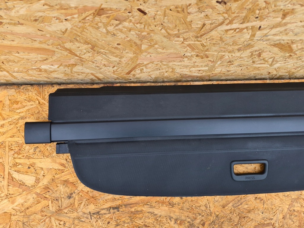 Шторка багажника skoda superb 3 універсал 3v9867871a в Україні