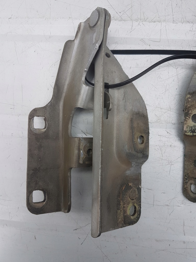 фото №5, Петля капот левый правый - nissan almera tino