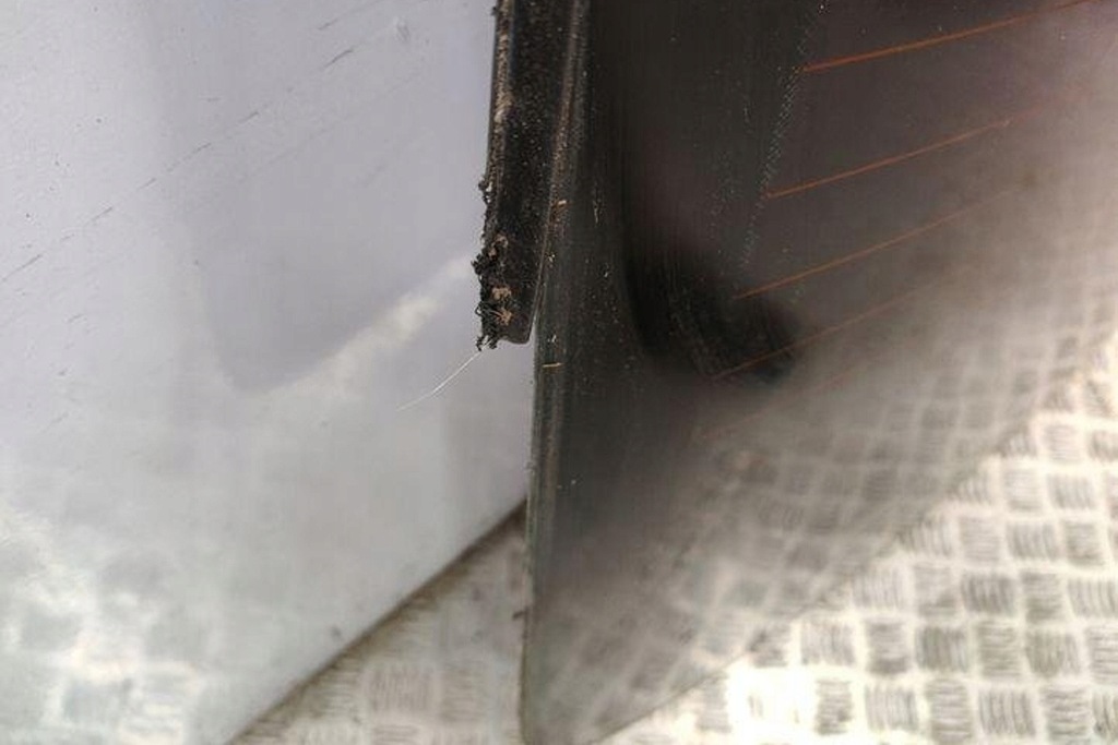 фото №8, Стекло задняя hyundai grandeur ii 43r000382 2.19l бензиновый 127kw 2007