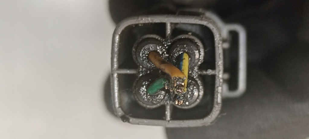 Датчик лямбда-зонд mazda 323 0iu27 Оригинал