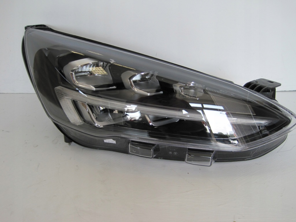 Купити Фара full led правий ford focus jx7b-13e014-da нова