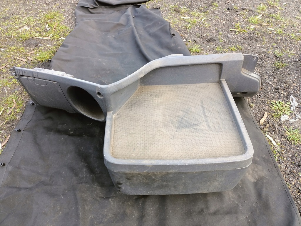 фото №1, Полиця шухляда бардачок консоль scania r