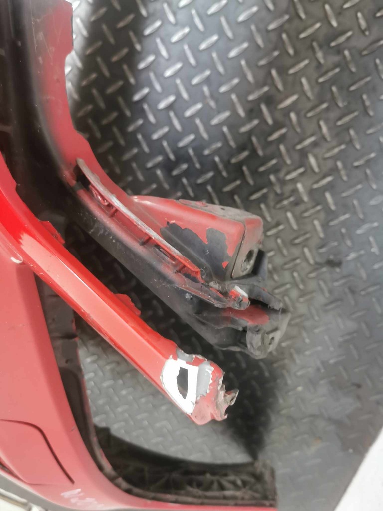 фото №11, Бампер перед ксенон pdc mercedes w204 amg 590