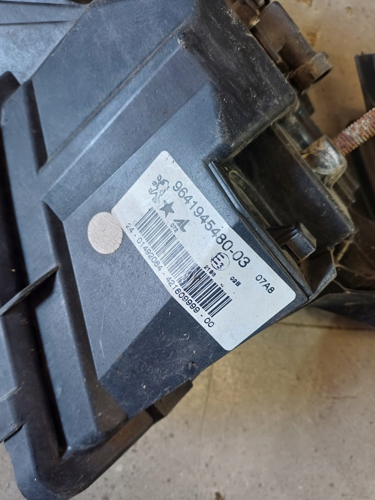 фото №7, Противотуманные фары p- l peugeot 407 sw nr. 9641945480- 9641945680