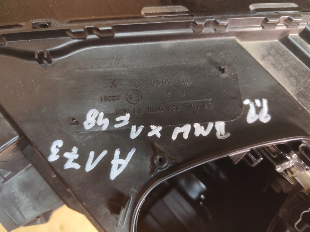 Фара перед правий bmw x1 f48 рестайлінг  full led 6311 5a01172-02 Ціна