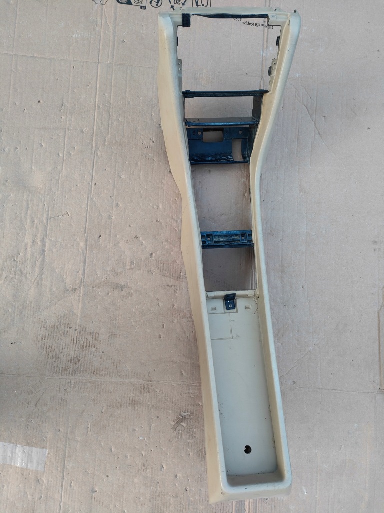 Купити Mercedes benz w124 тунель середній панель