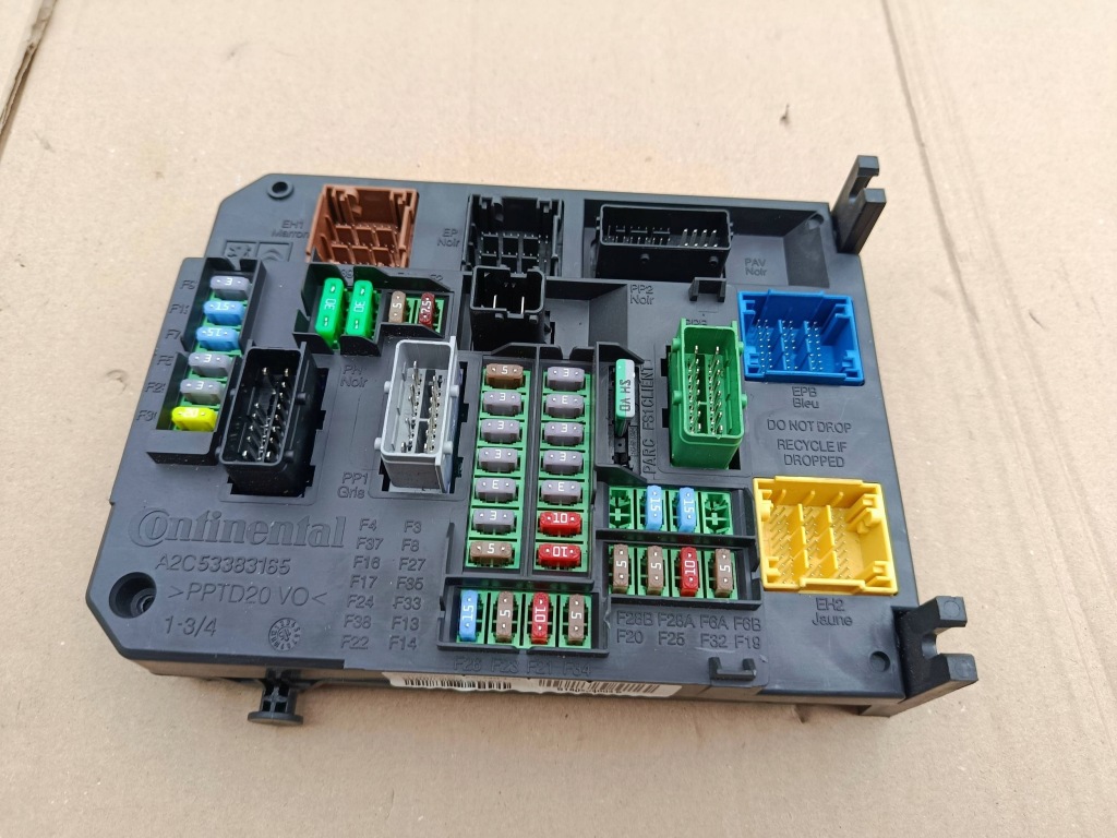 фото №1, Коробка предохранителей модуль bsi europa citroen c4 ii grand picasso
