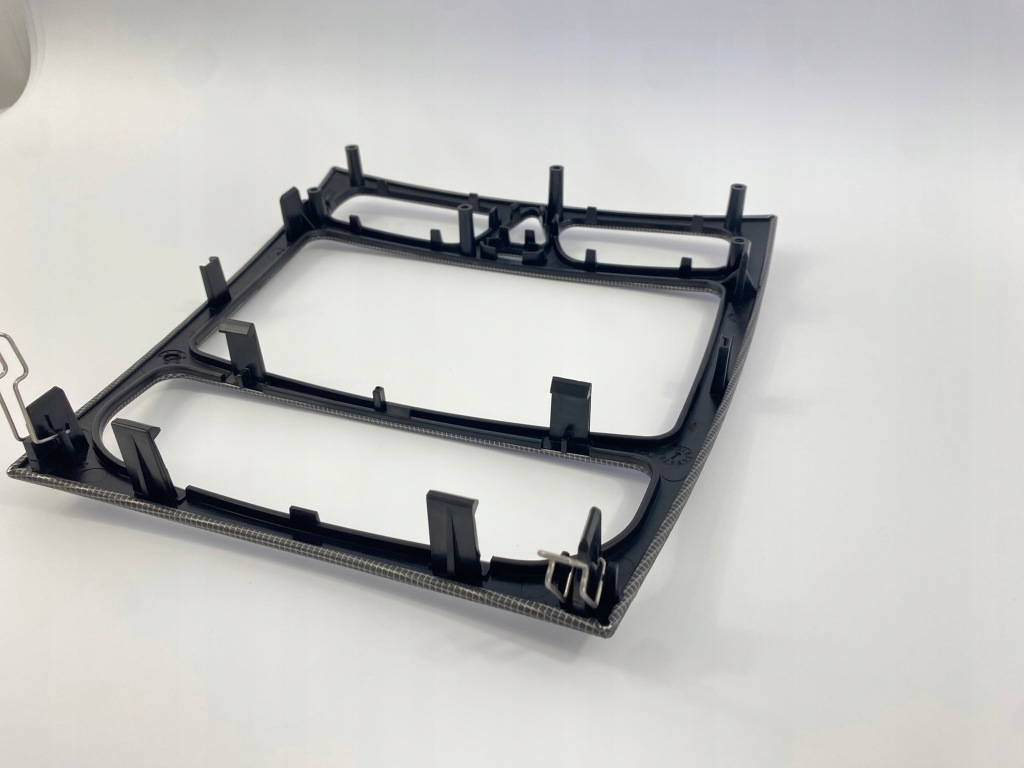 Рамка середня радіо накладка консолі панель середній mercedes w203 2036809039 Ціна