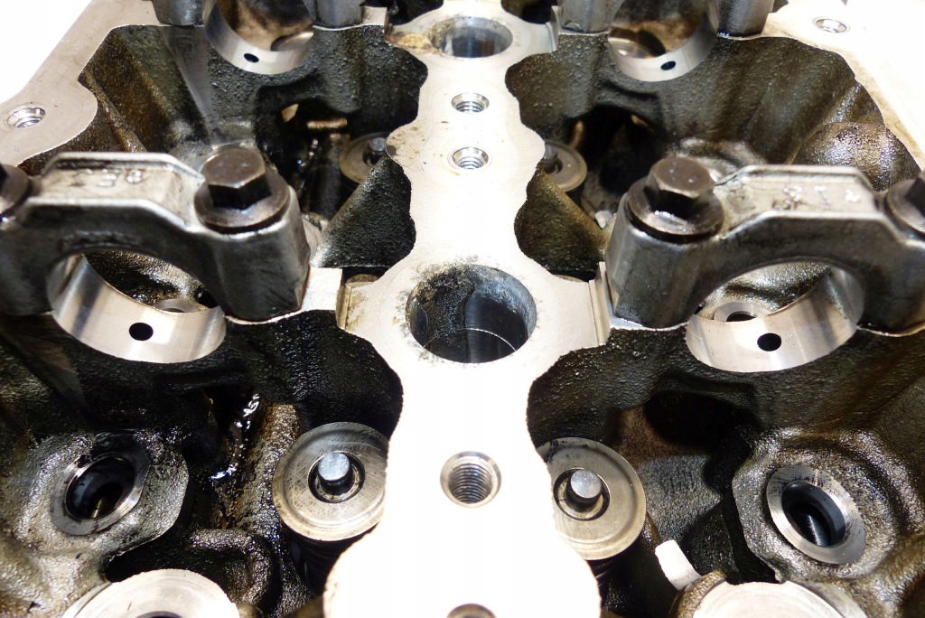 фото №10, Volvo xc60 ii v60 v90 ii 2.0 d mild hybrid d420t8 головка циліндрів