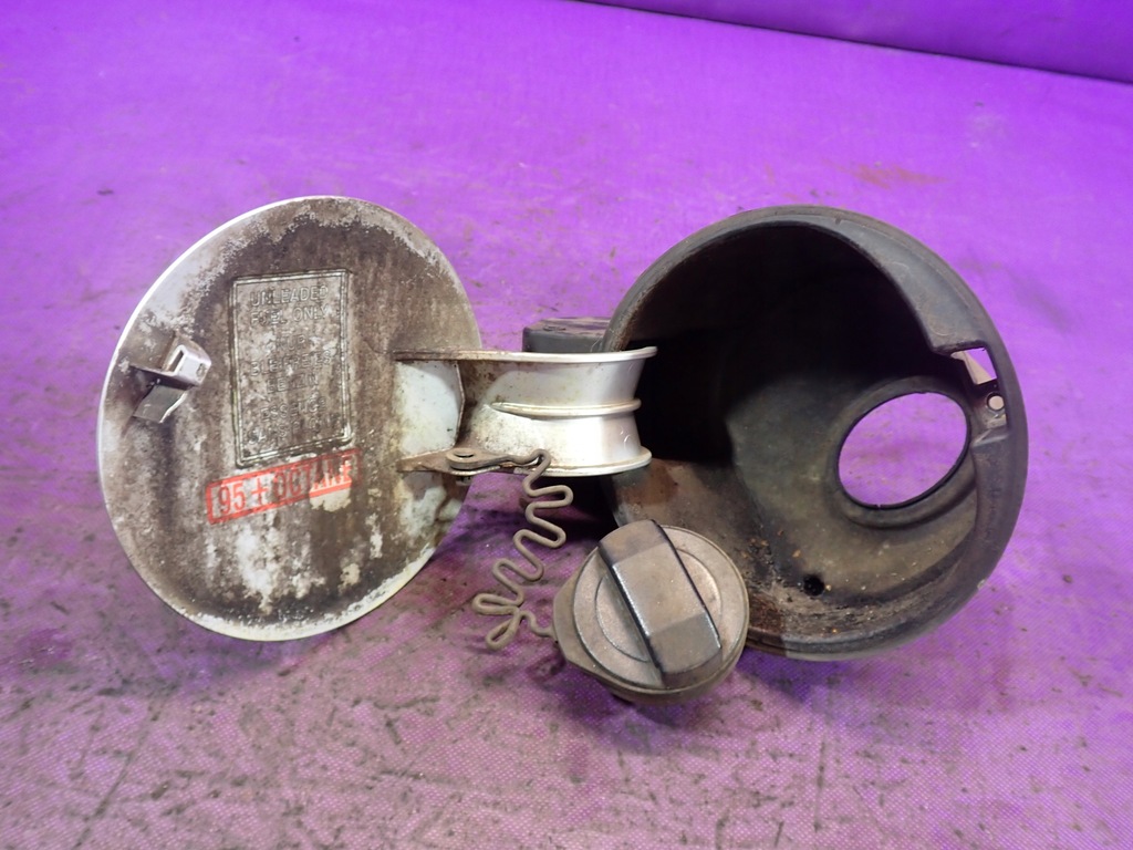 фото №4, Mitsubishi colt vi z30 02- 3d кришка заливної пального кришка mr959151 лак 06d