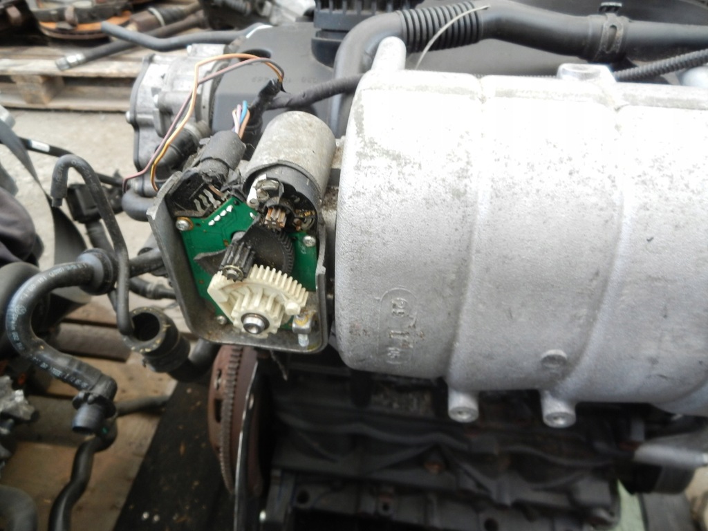 фото №7, Двигун kompletny vw caddy iii golf v 2.0sdi bst