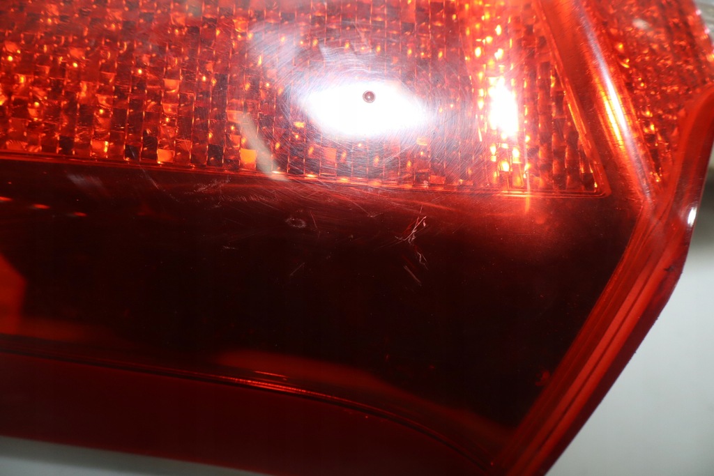 фото №4, Лампа ліва задня w кришка багажника volvo v70 iii