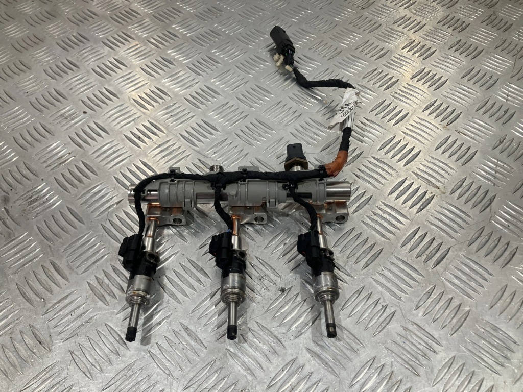 фото №1, Молдинг упорскування форсунки ford puma mk2 19- 1.0 ecoboost