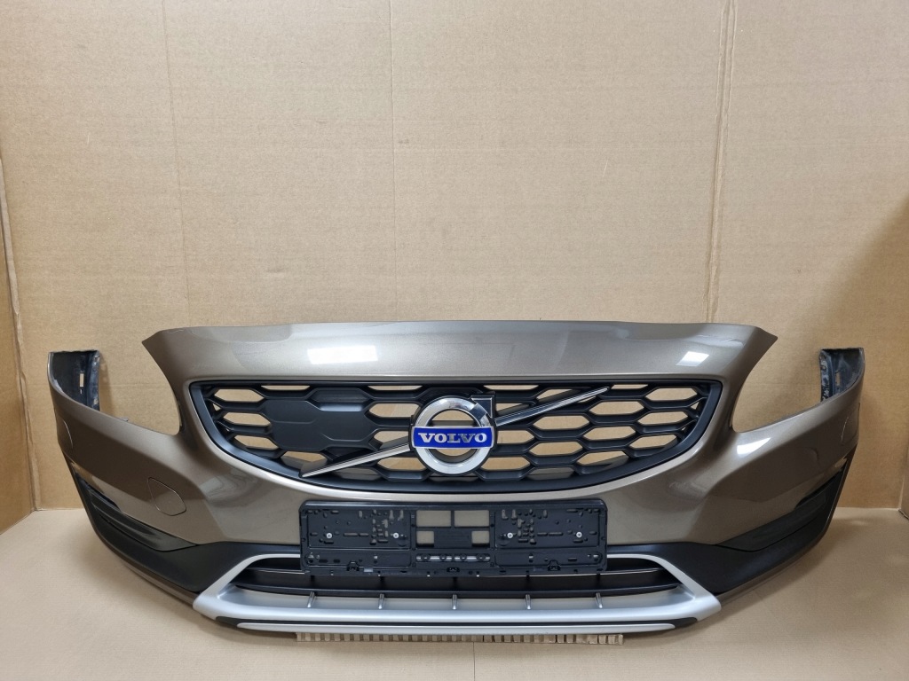 Купить Volvo v60 1 cross country бампер перед передний